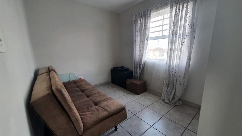 To Let 2 Bedroom Property for Rent in Vredekloof East Western Cape